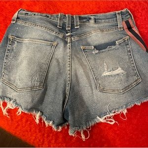 McGuire jean shorts with stripe, very stretchy and comfortable